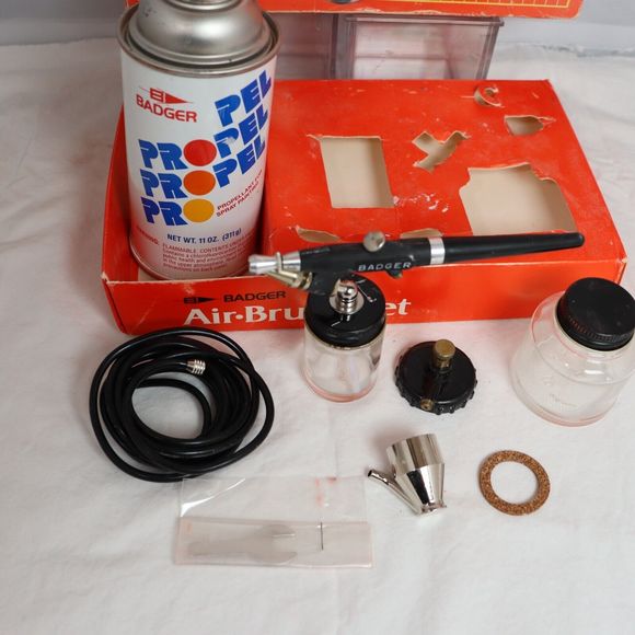 Vintage Badger Air Brush Set Model 350-3 Single Action Air Brush & Accessories - Picture 6 of 12